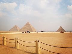 -吉萨金字塔群