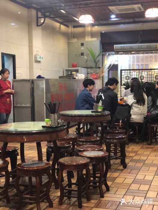 顺记冰室(宝华路店)大堂图片