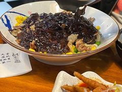 双溏心蛋炸酱面-中国凉都黄牛肉馆(杭州总店)