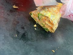 煎饼果子加里脊肉-新农村煎饼果子(香港花园店)