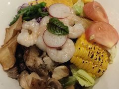 鸡肉大虾鲜蔬波奇碗-西堤牛排(龙德广场店)