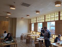 -蟹家大院 · 独揽江景(滨江店)