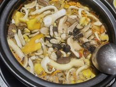 -菌之家·专业纯野生菌火锅·特色炒菌