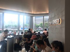 大堂-喜茶(上海北外滩来福士店)