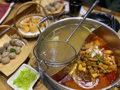 -左庭右院鲜牛肉火锅(金山万达店)