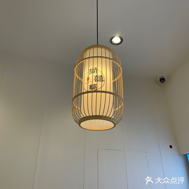 来潮州吃的一家开了几十年的卤鹅老店