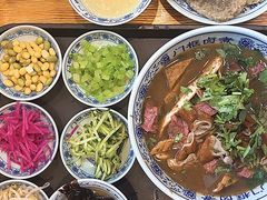 卤煮火烧-门框胡同百年卤煮(新街口店)