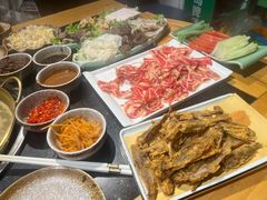 -顶顶汤火牛排火锅·经典铜锅涮肉