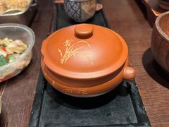 -银米·云南传统过桥米线(双廊黑金冠店)