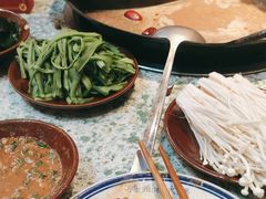 -鸿姐老火锅(花园路店)