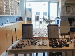 -天空之镜眼镜店蔡司依视路授权店(天通苑店)