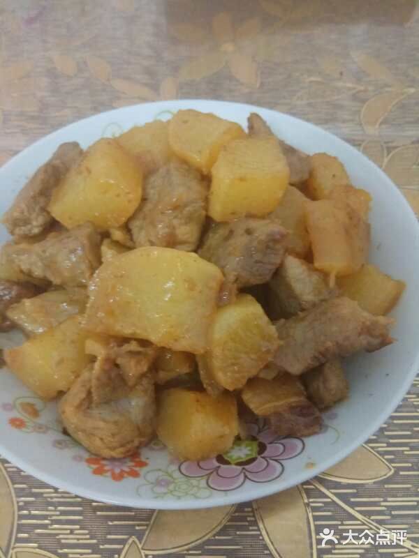 助消化兼养胃的养生料理白萝卜烧肉