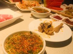 -海底捞火锅鲜切牛肉主题店(长寿路店)