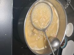 -鲜入唯煮·港式海鲜牛肉火锅(金宝街店)