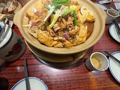 -沙胆彪炭炉牛杂煲(上海日月光广场店)