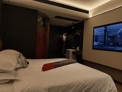 -朵兰达V酒店(成都春熙路太古里国金中心店)