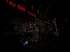 -FOUR PLAY BAR