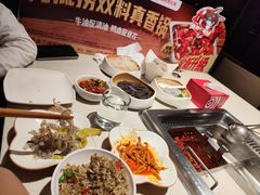 -海底捞火锅鲜切牛肉主题店(长寿路店)