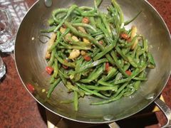 干锅豇豆鱿鱼-绿茶餐厅(华联万柳店)
