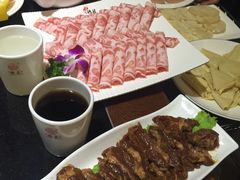 -重庆德庄火锅(体育中心店)