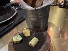 餐前包-AZUL by FUEL蓝色·法式酒馆(琶醍店)