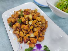 宫保鸡丁-六和聚传统烤鸭.天津菜(和平店)