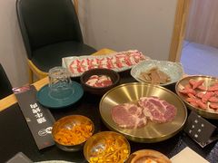 -臻牛烤肉