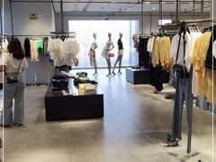 -URBAN REVIVO(欢乐海岸购物中心店)