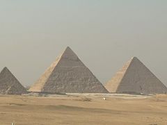 -吉萨金字塔群