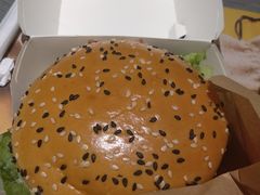 -麦当劳(百联西郊购物中心店)