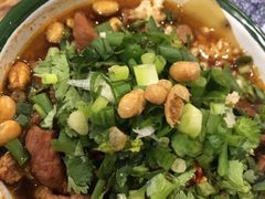 -马路边边串串香形象店(磐石路店)