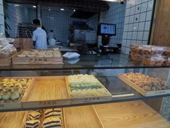 面包甜点陈列柜-沪上酥铺(东晓南店)