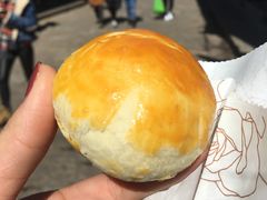 现烤玫瑰蛋黄酥-嘉华鲜花饼(大理元帅府店)
