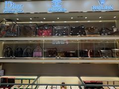 -恒一珠宝·回收黄金钻石奢侈品(灵岩南路店)