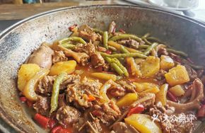 Special Roast Goose Pot