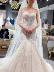 -艾米丽婚纱礼服