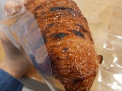 焦糖牛角酥-PAPER STONE BAKERY(天汇广场店)