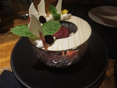 草莓奶冻-AZUL by FUEL蓝色·法式酒馆(琶醍店)