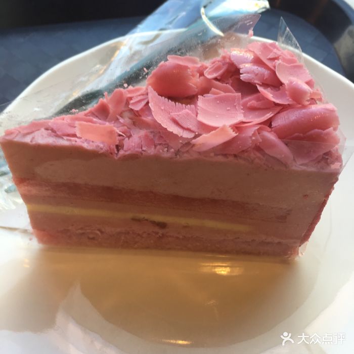星巴克(共康路店)樱花慕斯蛋糕图片 