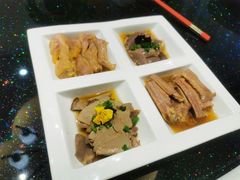 -香山湖家家宴(中山陵店)