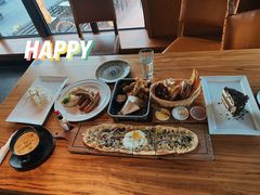 -LENBACH兰巴赫西餐啤酒坊(大连东港店)
