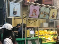 -line friends(明洞旗舰店)