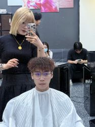 -藤野造型专业烫染接发