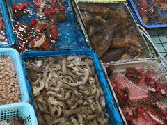 -霞涌市场海鲜摆卖区