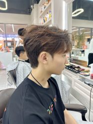 -尤司男士国潮理发馆