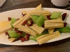 -昱家胡同·烧烤海鲜铜锅涮肉(和平里店)