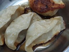 -黄阿姨锅贴大王(万航渡路店)