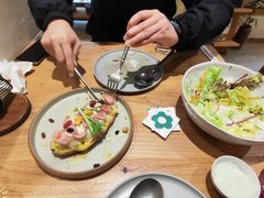 -上芽食集(德思勤店)