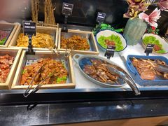 自助取餐区-汉金城海鲜烤肉自助百汇(威海威高广场店)