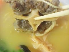 牛尾-十面欢腾·海鲜面·台式Bistro(长乐路店)